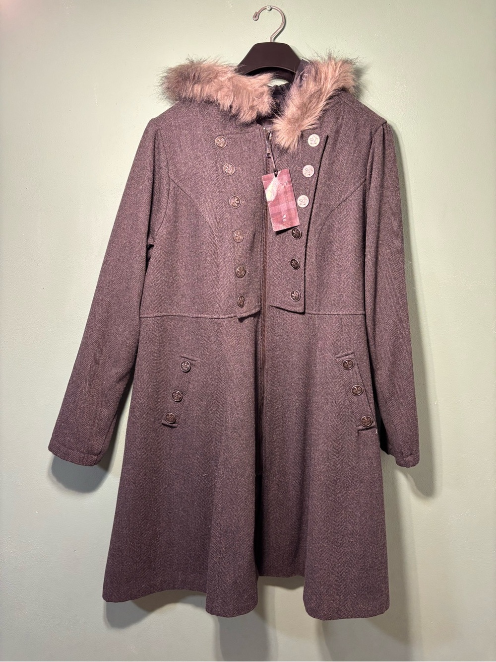 Woman’s Outlander Torrid Jamie Coat NWT